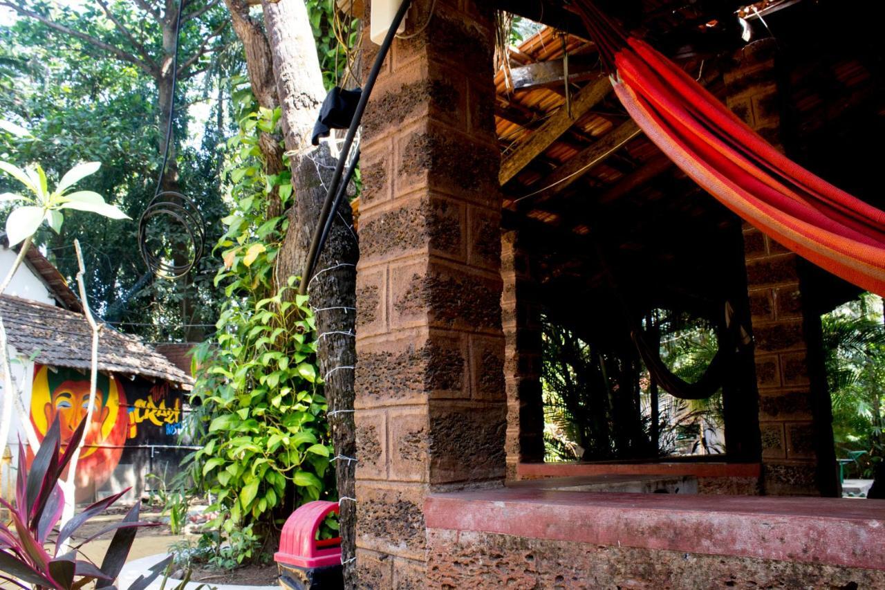 That Crazy Hostel Anjuna Ngoại thất bức ảnh